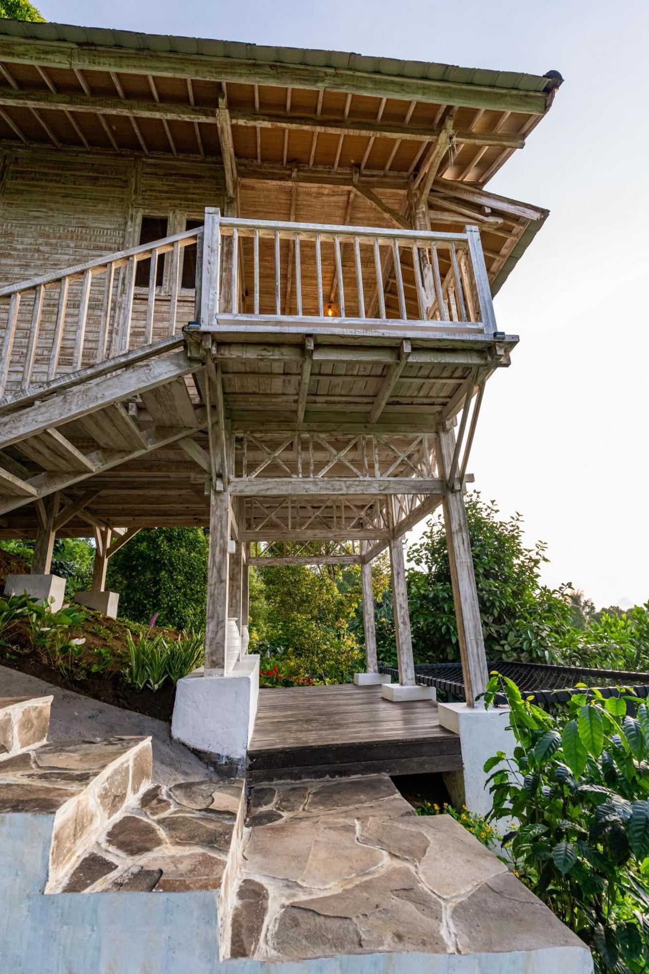 Garden Terrace Bali Bed and Breakfast Gobleg  Exteriör bild